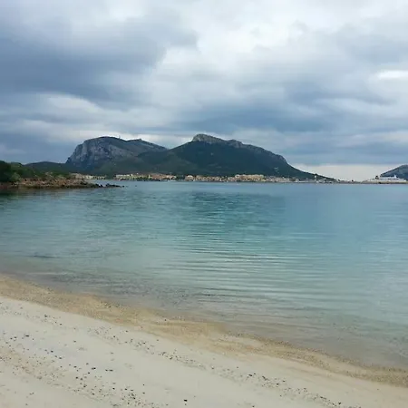 Accogliente Seminterrato A Due Passi Dal Mare